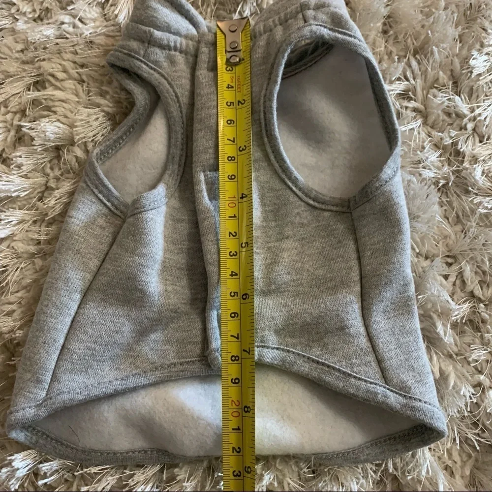 🛍3/$20 Dog Gray Canada Paw Logo Sweater Size Medium